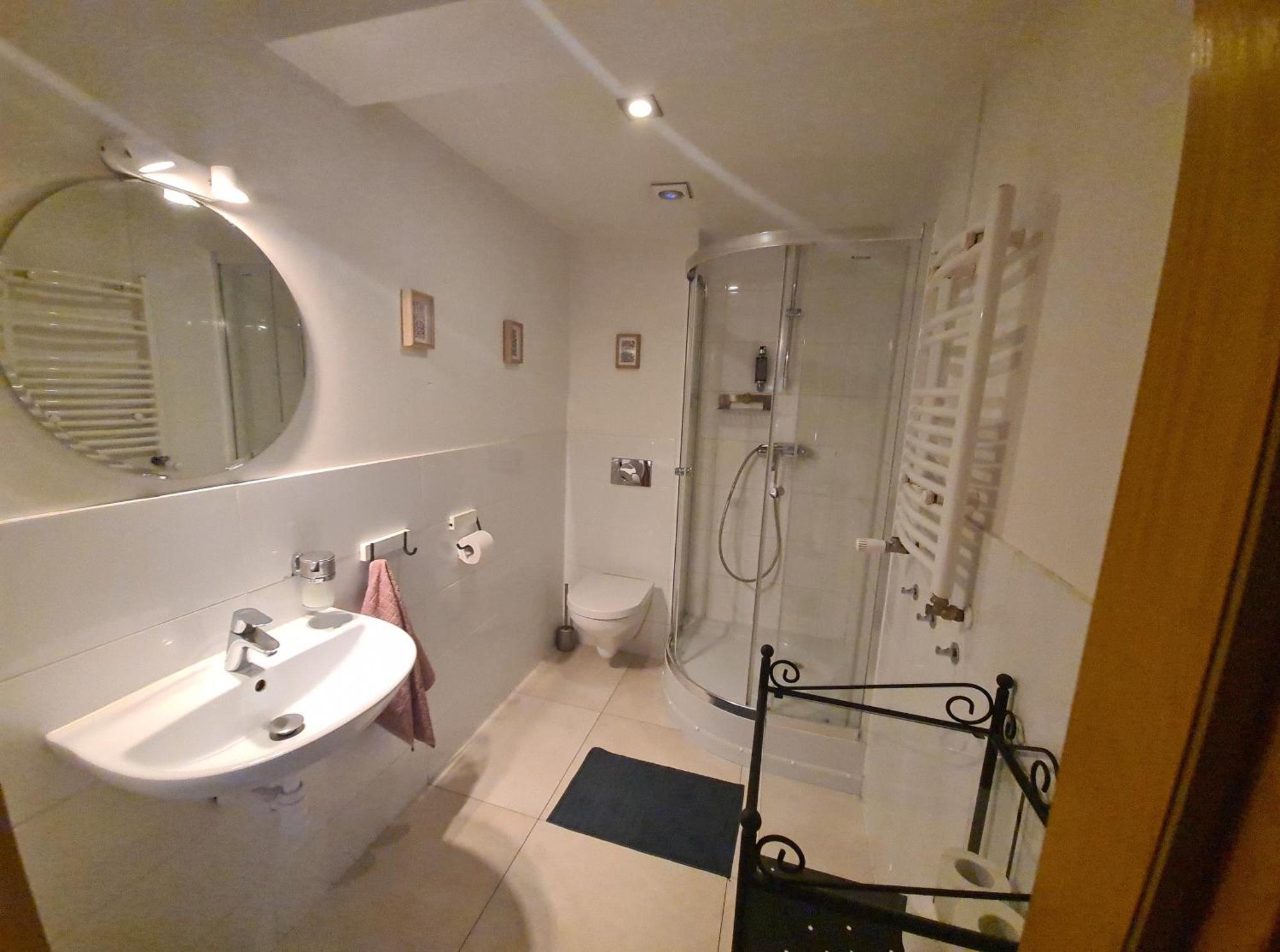 Es8Bar Motel Lozina Dış mekan fotoğraf