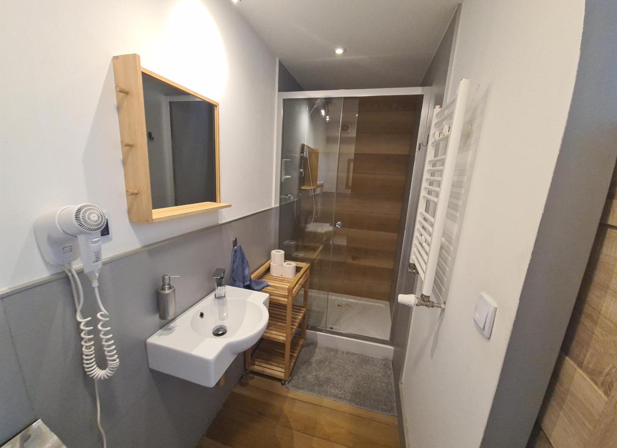 Es8Bar Motel Lozina Dış mekan fotoğraf