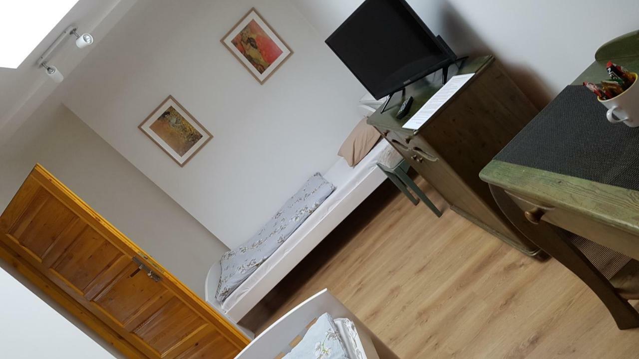 Es8Bar Motel Lozina Dış mekan fotoğraf