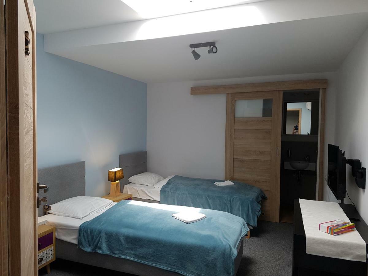 Es8Bar Motel Lozina Dış mekan fotoğraf