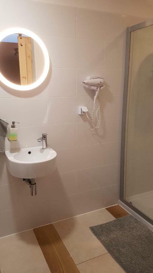 Es8Bar Motel Lozina Dış mekan fotoğraf